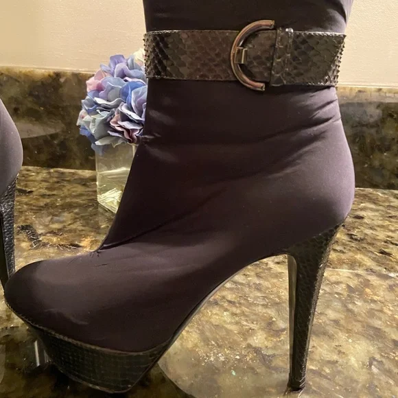 Sergio Rossi Nylon Water Resistant Boots EUC - Picture 5 of 8